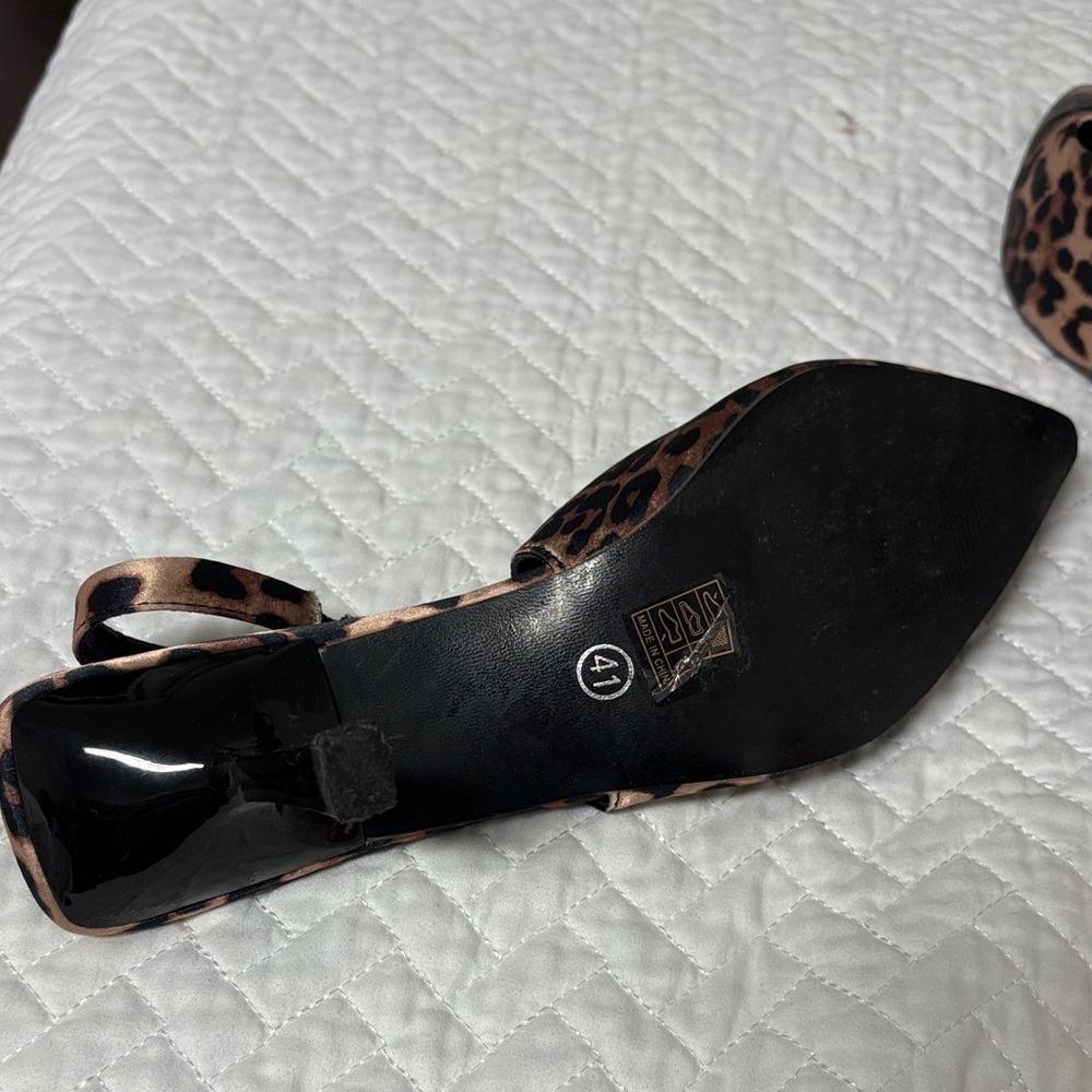 Source Unknown Leopard Print Slingback Heels - image 4